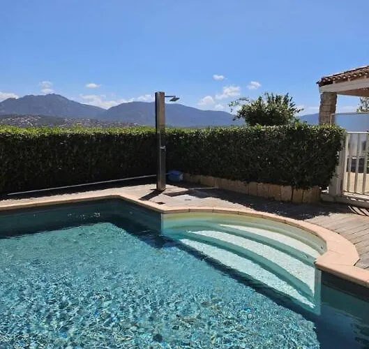 Mini-villa Avec Vue Et Piscine Olmeto