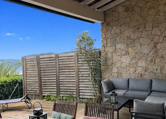 Nyaraló Mini-villa Avec Vue Et Piscine Olmeto