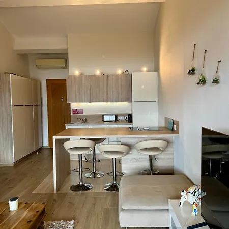 Mini-villa Avec Vue Et Piscine Holiday home *
